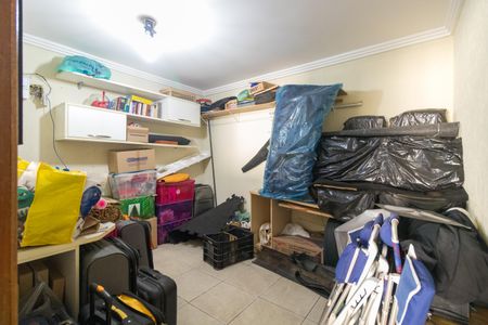 Casa à venda com 270m², 4 quartos e 5 vagasQuarto de serviço