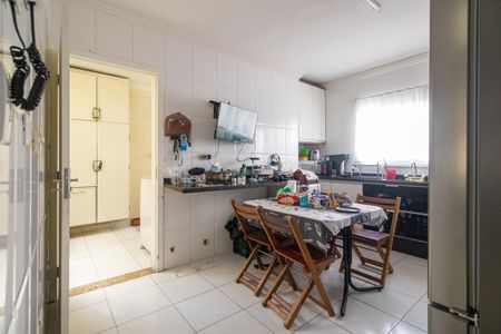 Casa à venda com 270m², 4 quartos e 5 vagasCozinha