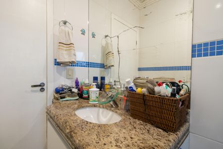 Casa à venda com 270m², 4 quartos e 5 vagasBanheiro da Suíte