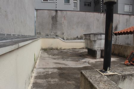 Casa à venda com 130m², 3 quartos e 6 vagasQuintal