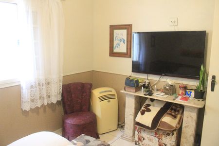 Casa à venda com 130m², 3 quartos e 6 vagasSuíte