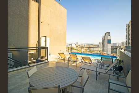 Apartamento para alugar com 35m², 1 quarto e 1 vagaÁrea comum - Piscina