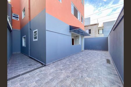 Área externa de kitnet/studio para alugar com 1 quarto, 80m² em Jardim Florida, Barueri