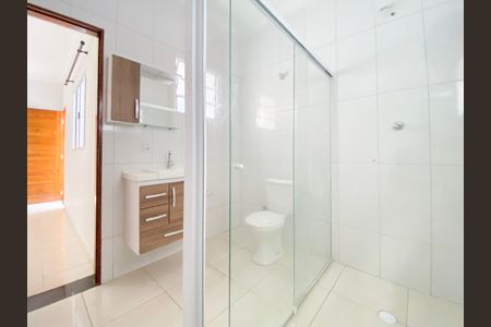 Banheiro de kitnet/studio para alugar com 1 quarto, 80m² em Jardim Florida, Barueri