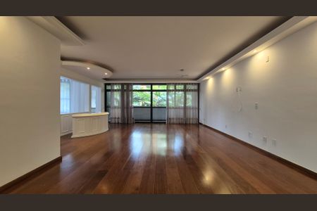 Apartamento para alugar com 265m², 3 quartos e 3 vagasSala