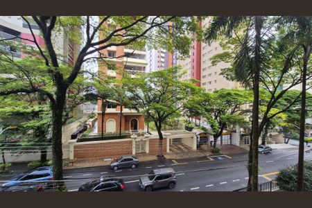 Apartamento para alugar com 265m², 3 quartos e 3 vagasVista