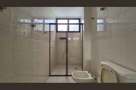 Apartamento para alugar com 265m², 3 quartos e 3 vagasBanheiro da suíte 2