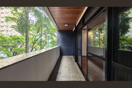 Apartamento para alugar com 265m², 3 quartos e 3 vagasSala