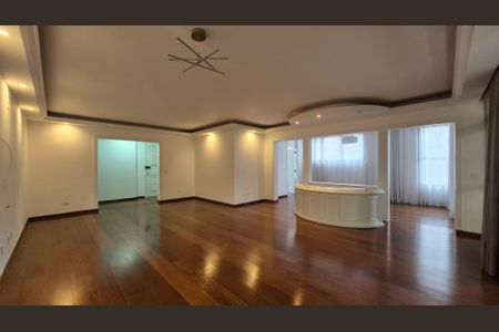 Apartamento para alugar com 265m², 3 quartos e 3 vagasSala