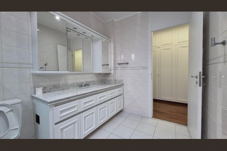 Apartamento para alugar com 265m², 3 quartos e 3 vagasBanheiro da suíte