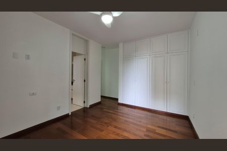 Apartamento para alugar com 265m², 3 quartos e 3 vagasSuíte 2