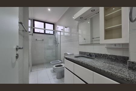 Apartamento para alugar com 265m², 3 quartos e 3 vagasBanheiro