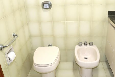 Apartamento à venda com 132m², 3 quartos e 1 vagaBanheiro