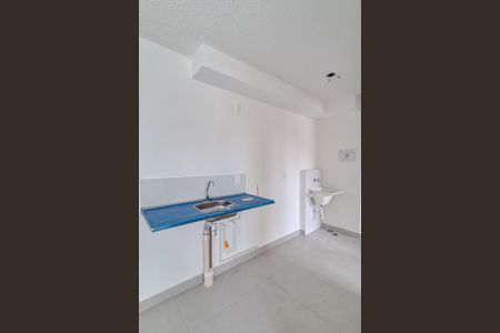 Apartamento para alugar com 33m², 2 quartos e sem vaga Apartamento para alugar com 33m², 2 quartos e sem vagaCozinha e Área de Serviço