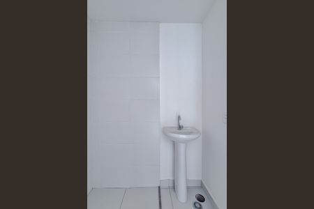 Apartamento para alugar com 33m², 2 quartos e sem vaga Apartamento para alugar com 33m², 2 quartos e sem vagaBanheiro