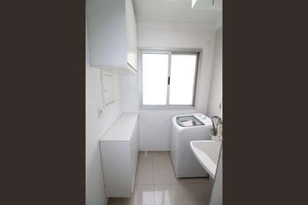 Apartamento para alugar com 77m², 3 quartos e 1 vagaÁrea de Serviço