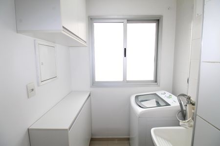 Apartamento para alugar com 77m², 3 quartos e 1 vagaÁrea de Serviço