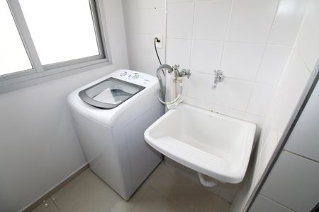 Apartamento para alugar com 77m², 3 quartos e 1 vagaÁrea de Serviço