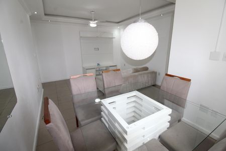 Apartamento para alugar com 77m², 3 quartos e 1 vagaSala