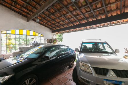 Casa à venda com 382m², 4 quartos e 4 vagas