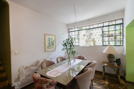 Casa à venda com 4 quartos, 360m² em Santa Branca, Belo Horizonte