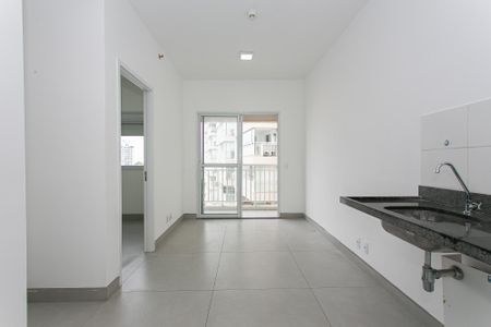 Sala / Cozinha de kitnet/studio à venda com 1 quarto, 33m² em Penha de França, São Paulo