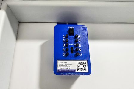 Studio à venda com 33m², 1 quarto e 1 vagalockbox