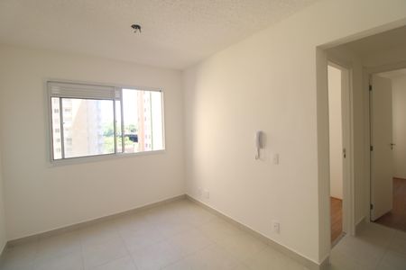 Sala de apartamento para alugar com 2 quartos, 33m² em Socorro, São Paulo