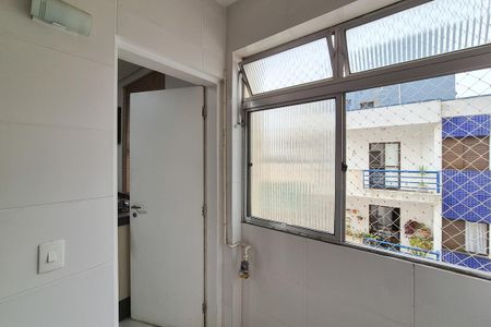 Apartamento à venda com 112m², 2 quartos e 1 vagaÁrea de Serviço