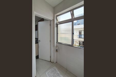 Apartamento à venda com 112m², 2 quartos e 1 vagaÁrea de Serviço