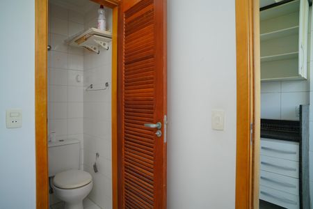 Apartamento para alugar com 110m², 3 quartos e 2 vagasQuarto e banheiro de serviço