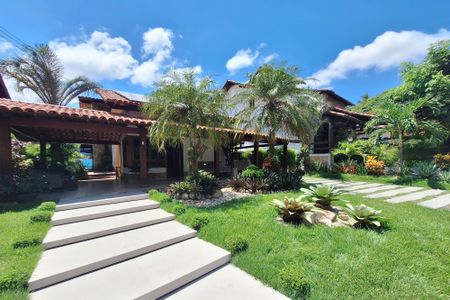 Casa de condomínio à venda com 380m², 3 quartos e 4 vagasFachada