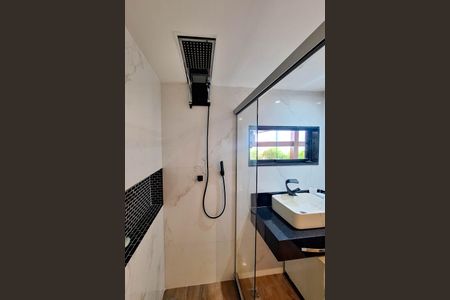 Casa de condomínio à venda com 380m², 3 quartos e 4 vagasBanheiro 2