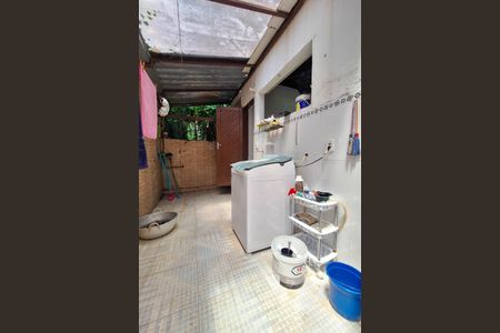 Casa de condomínio à venda com 380m², 3 quartos e 4 vagasÁrea de Serviço