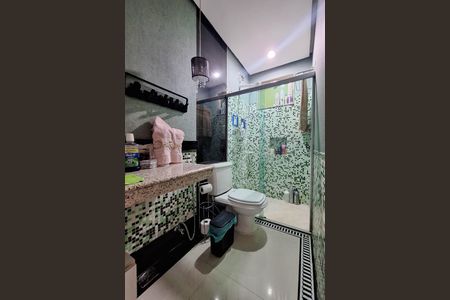 Casa de condomínio à venda com 380m², 3 quartos e 4 vagasBanheiro 1