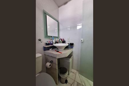 Casa de condomínio à venda com 380m², 3 quartos e 4 vagasBanheiro da Suíte 1