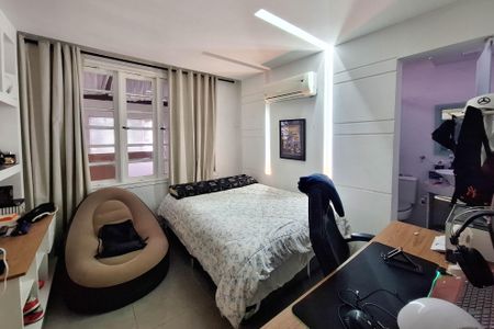 Casa de condomínio à venda com 380m², 3 quartos e 4 vagasSuíte 1