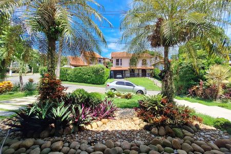 Casa de condomínio à venda com 380m², 3 quartos e 4 vagasQuintal