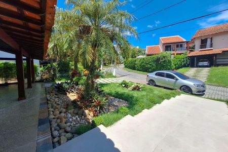 Casa de condomínio à venda com 380m², 3 quartos e 4 vagasQuintal