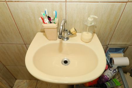 Casa para alugar com 85m², 3 quartos e 2 vagasBanheiro