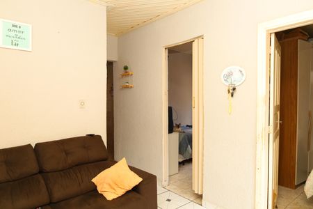 Casa para alugar com 85m², 3 quartos e 2 vagasSala