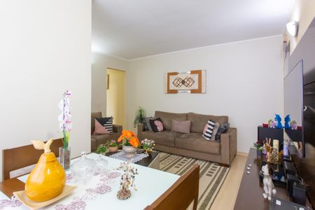 Sala  de apartamento à venda com 2 quartos, 65m² em Itaquera, São Paulo