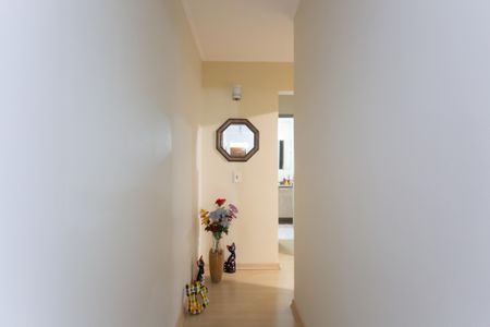 Apartamento à venda com 65m², 2 quartos e 2 vagasCorredor 