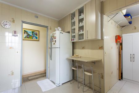 Apartamento à venda com 65m², 2 quartos e 2 vagasCozinha 