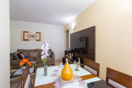 Apartamento à venda com 65m², 2 quartos e 2 vagasSala 