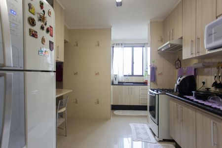 Apartamento à venda com 65m², 2 quartos e 2 vagasCozinha 