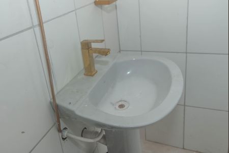 Banheiro de kitnet/studio para alugar com 1 quarto, 25m² em Santo Amaro, São Paulo