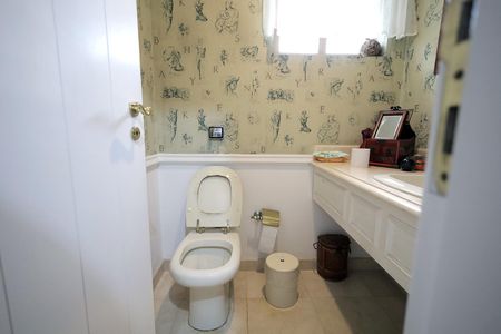 Apartamento para alugar com 278m², 3 quartos e 4 vagasBanheiro 1