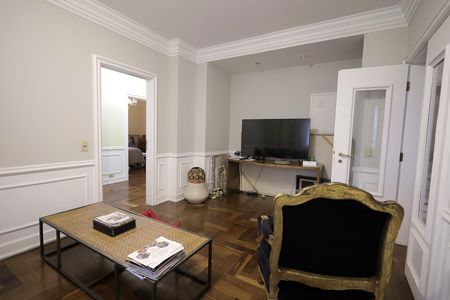 Apartamento para alugar com 278m², 3 quartos e 4 vagasSala de TV
