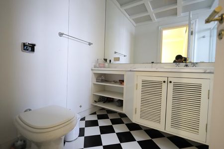 Apartamento para alugar com 278m², 3 quartos e 4 vagasBanheiro Quarto Suíte 2